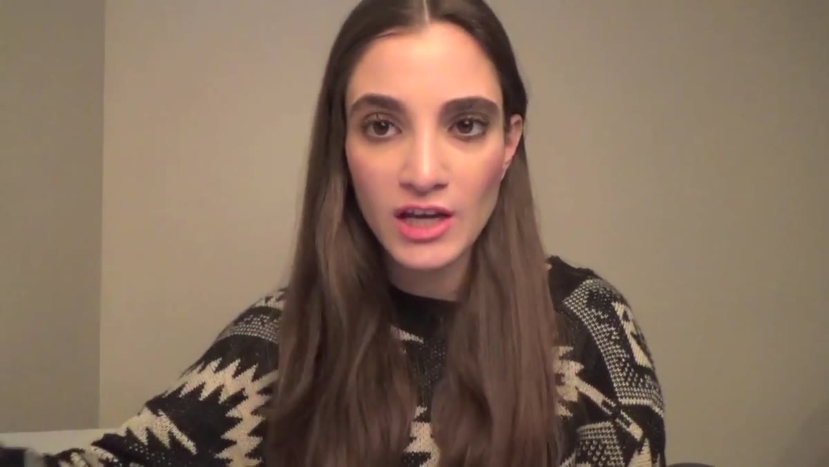 Jessica explaining image count varies by occasion and shoot type